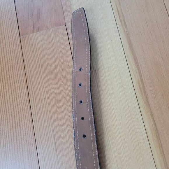 Nike black pebbled leather belt silver buckle preppy‎ everyday neutral - Picture 9 of 10